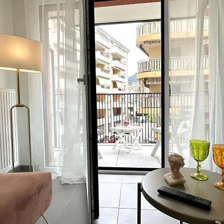 Port Of - With Balcony Appartamento Nizza